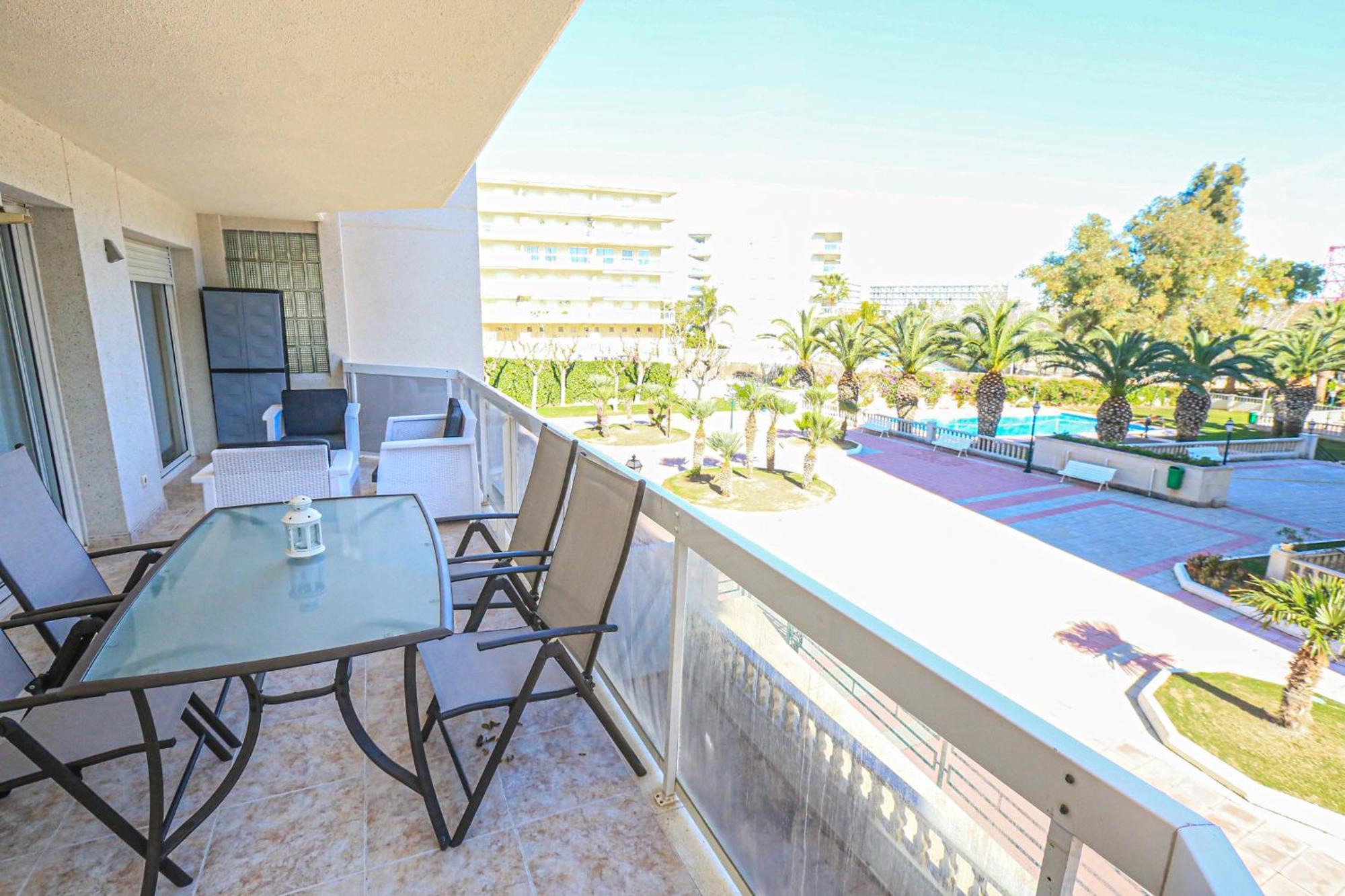 Living Park Salou - Only Families Apartment Exterior photo