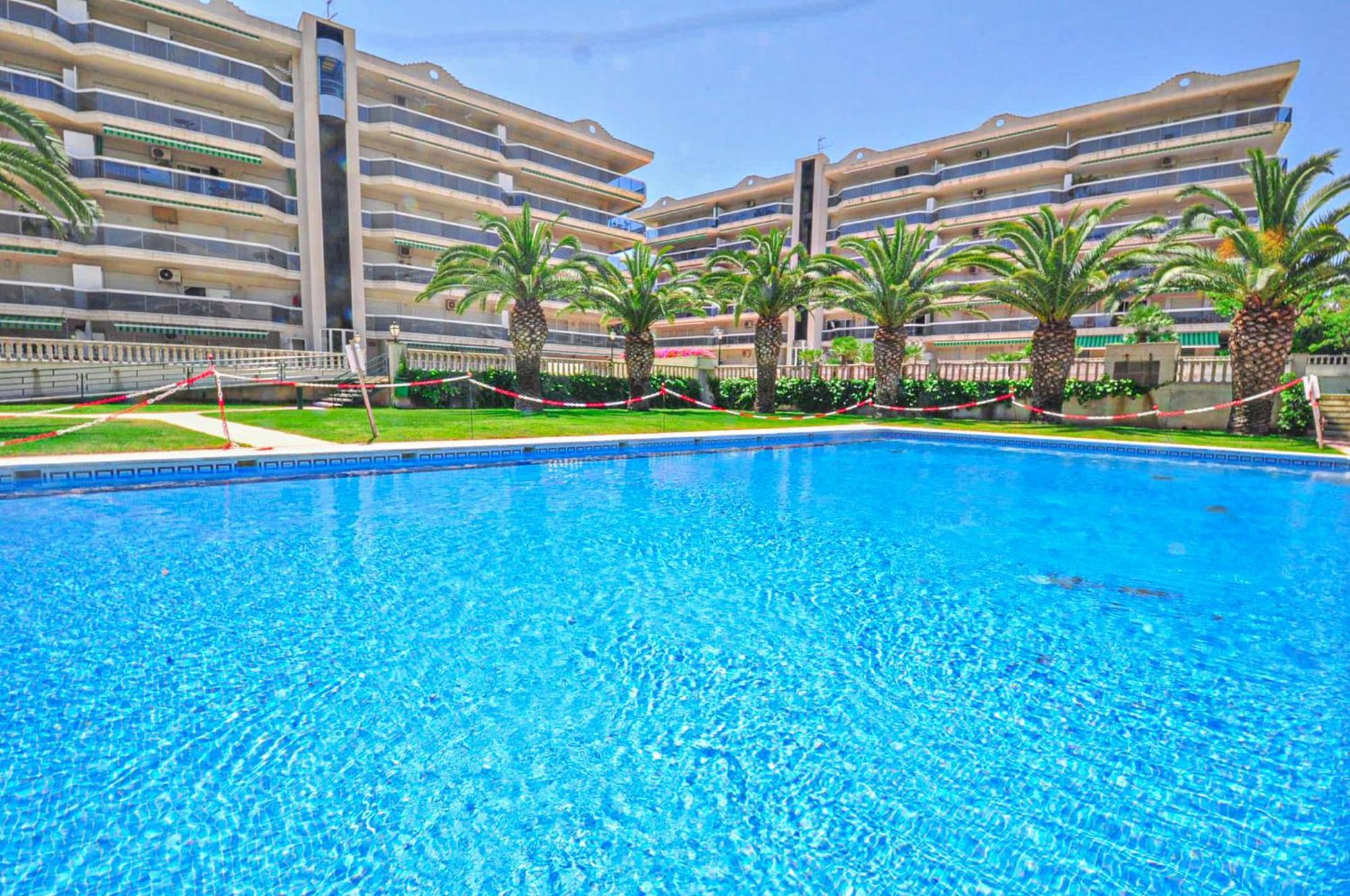 Living Park Salou - Only Families Apartment Exterior photo