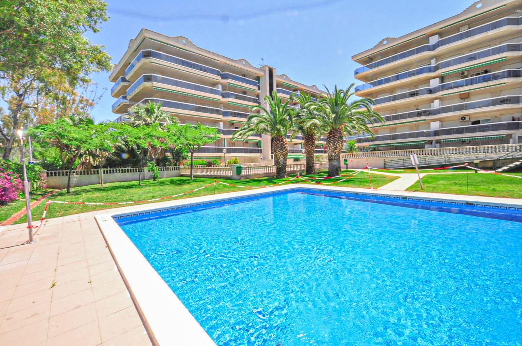Living Park Salou - Only Families Apartment Exterior photo